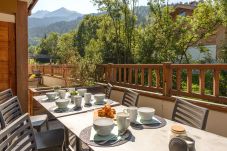 Apartment in La Clusaz - LCZ - Luxueux T4 au pied des pistes, 5*